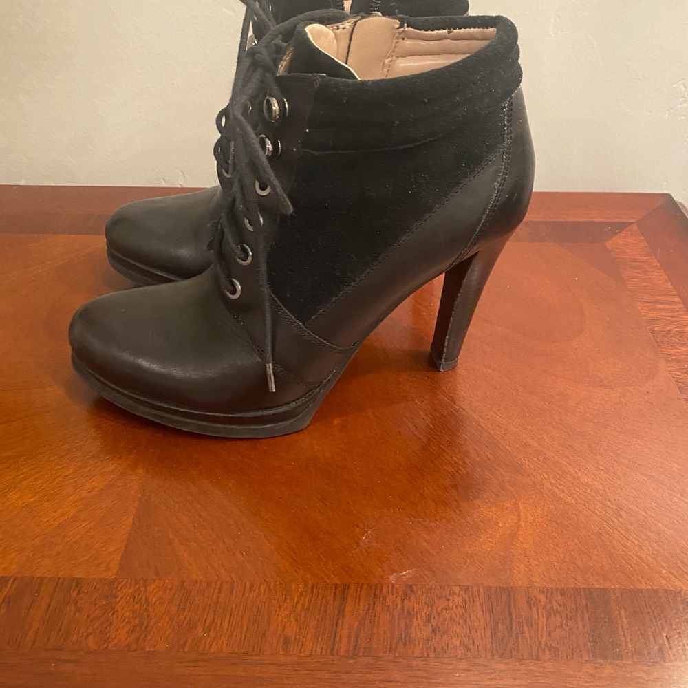 Black French Connection size 8 booties